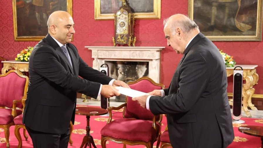 Azərbaycan səfiri etimadnaməsini Malta Prezidentinə təqdim edib