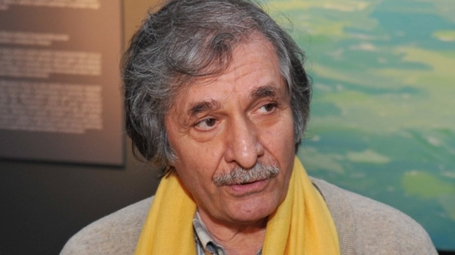 Fərhad Xəlilovun “Yerlə göy arasında” adlı fərdi sərgisi açılacaq