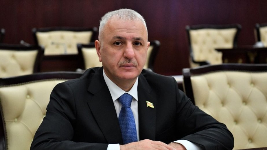 Ermənistan şüurlu şəkildə qütblər toqquşmasının girovuna çevrilib - ŞƏRH
