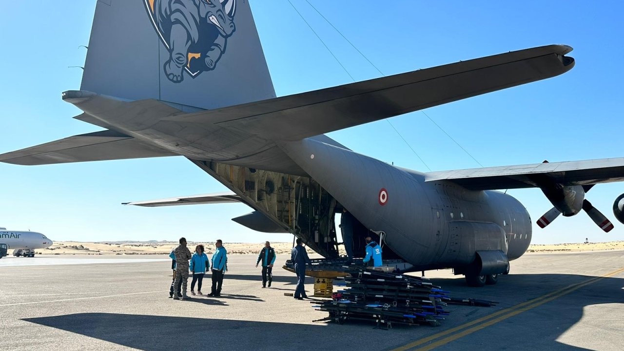 Gazze'ye ilaç ve tıbbi malzeme götüren uçak Kayseri'den havalandı