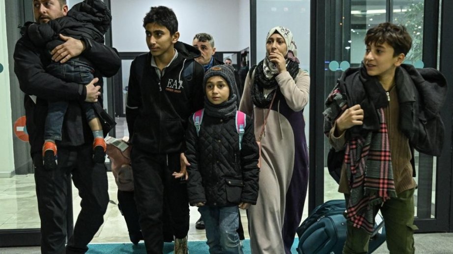 Daha 130 Türkiyə vətəndaşı Qəzza zolağından evlərinə qayıdıb