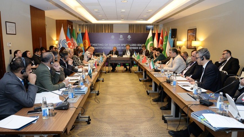 İƏT-in turizm üzrə təhsil müəssisələrinin “Bakı Bəyannaməsi” qəbul edilib