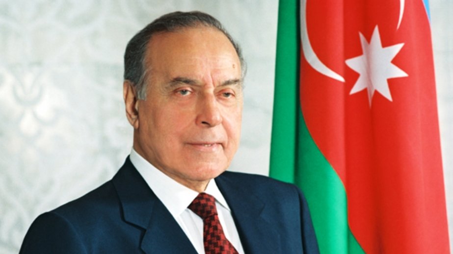 Deputat: Heydər Əliyev ideyaları Azərbaycanı zirvələrdən zirvələrə yüksəldir