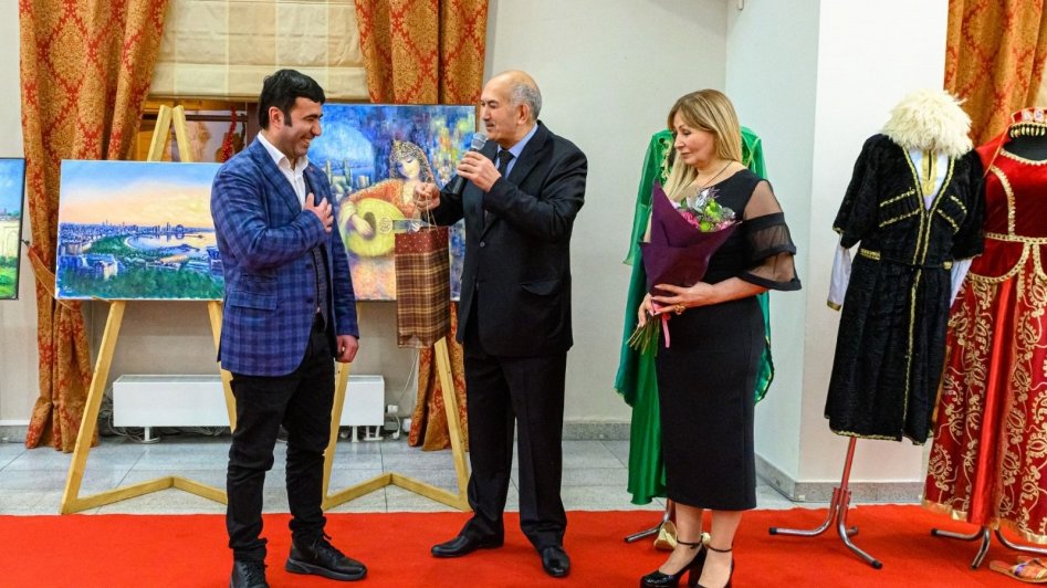 Klaypeda şəhərində azərbaycanlı rəssamın sərgisi təşkil edilib