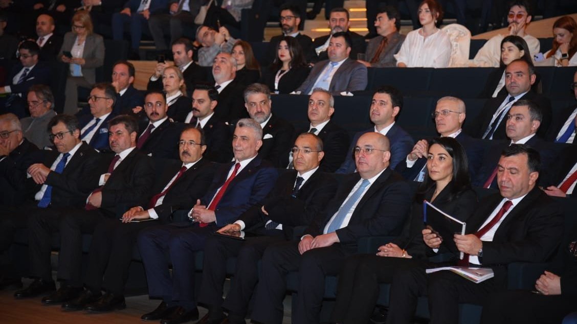 Azerbaijani-Turkish investment forum kicks off in Baku (PHOTO)