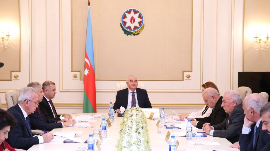 Prezidentliyə namizədliyinin irəli sürülməsi təsdiqlənmiş 6 şəxsin səlahiyyətli nümayəndələri qeydə alınıb