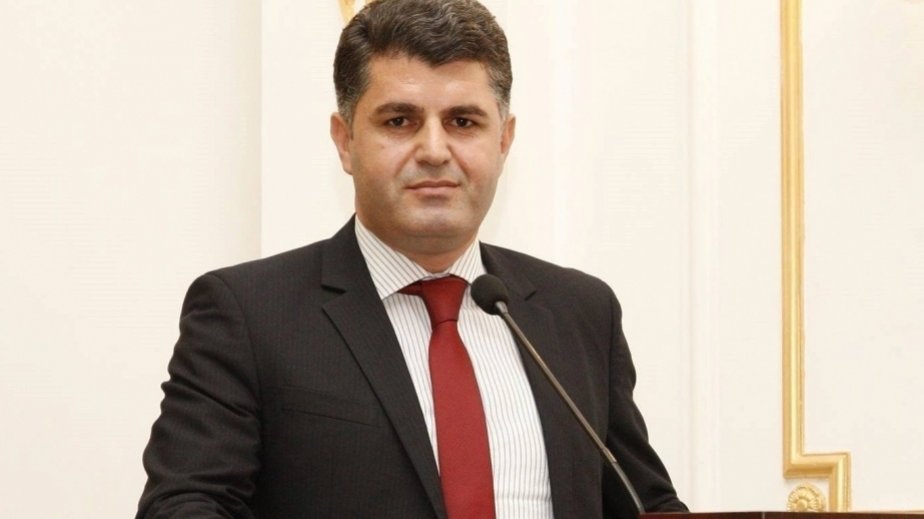 Agentura şəbəkəsinin ifşası Fransa hakimiyyətinin düşdüyü aciz vəziyyəti göstərir ŞƏRH