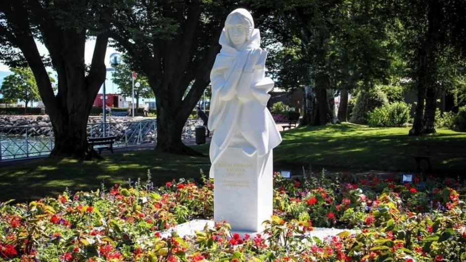 Fransada yaşayan soydaşlarımız Evian-le Bən şəhər meriyasına etiraz ediblər