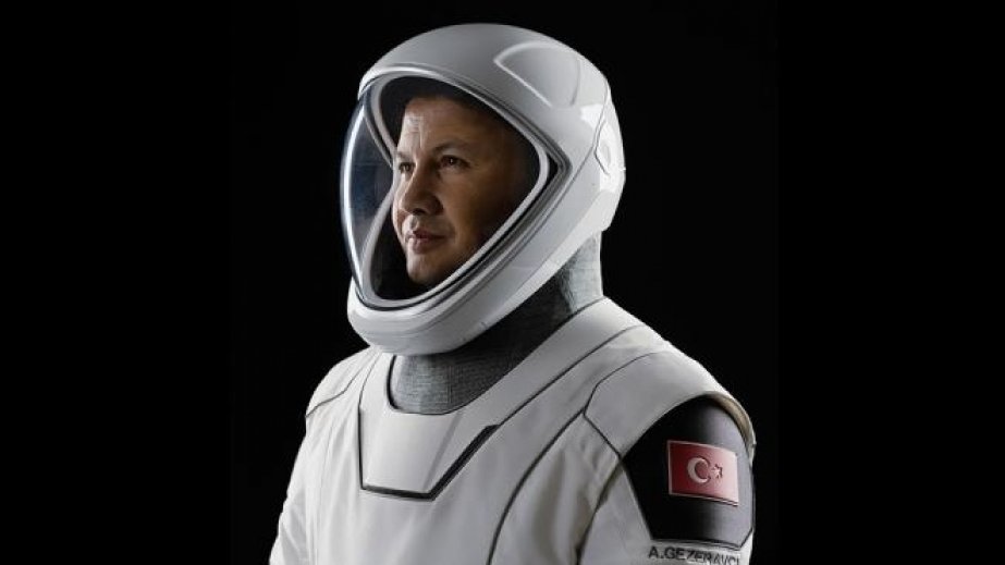İlk türk astronavt kosmosa yola salınıb