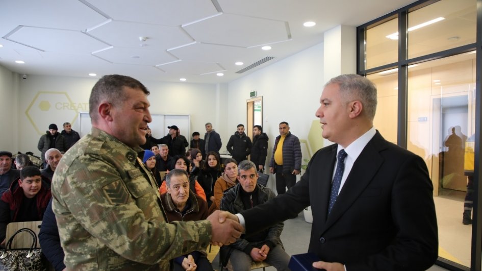 Füzulidə daha 30 ailəyə evlərinin açarları təqdim olunub