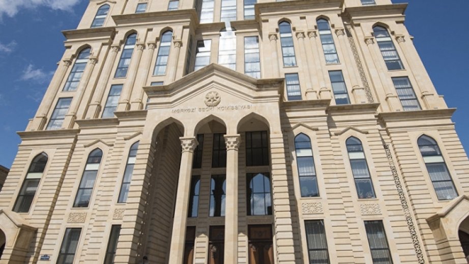 Prezidentliyə namizədlərin seçki fondunun gəlir və xərclərinin ikinci ilkin maliyyə hesabatı açıqlanıb