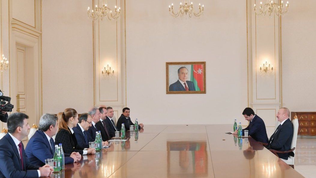 President Ilham Aliyev receives delegation led by Chairman of National Defense Committee of Turkish Grand National Assembly (PHOTO)