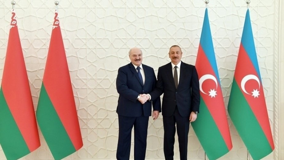 Aleksandr Lukaşenko Prezident İlham Əliyevə zəng edib