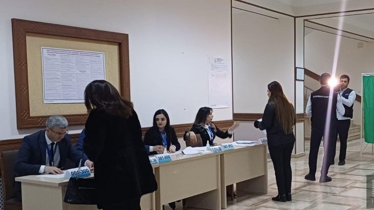 Naxçıvan seçiciləri səsvermədə iştirak edir