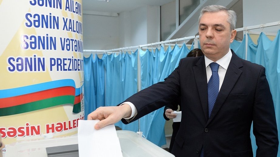 Samir Nuriyev səs verdi