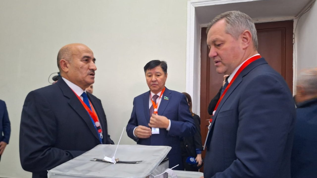 MDB PA-nın missiyası Azərbaycanda keçiriləcək növbədənkənar Prezident seçkilərindən kənar müşahidələrə başlayıb (FOTO)