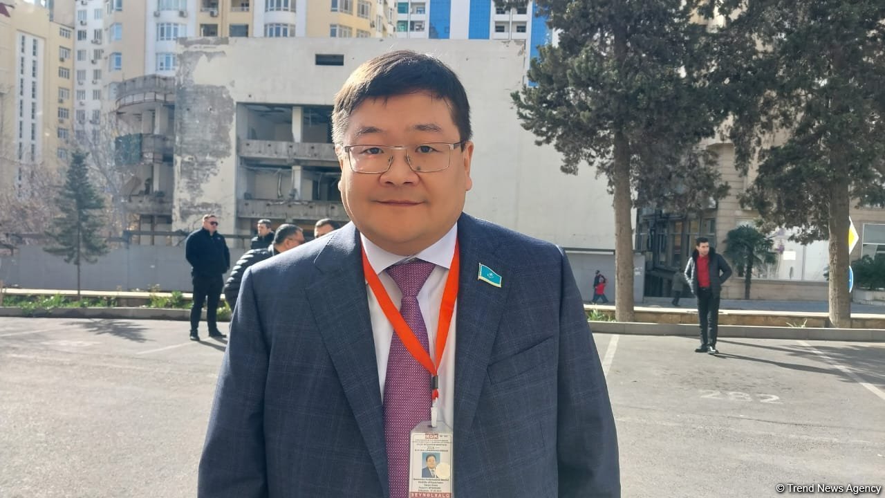 Azerbaijani citizens go to election as to celebration - Kazakh MP