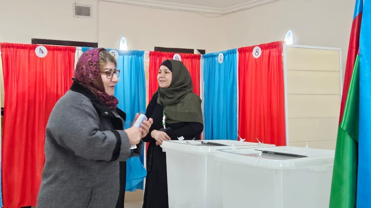Azerbaijan's Sabunchu district of Baku actively votes in presidential election (PHOTO)