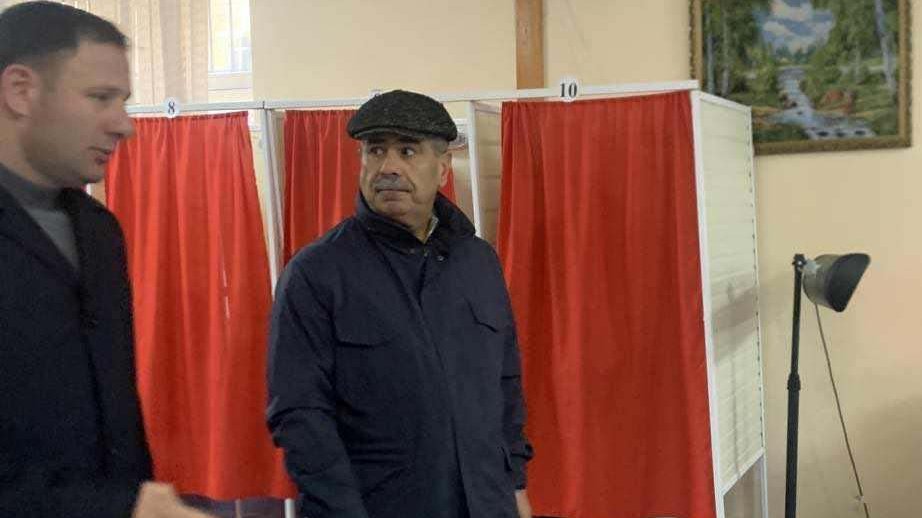 Zakir Həsənov səs verdi (FOTO)