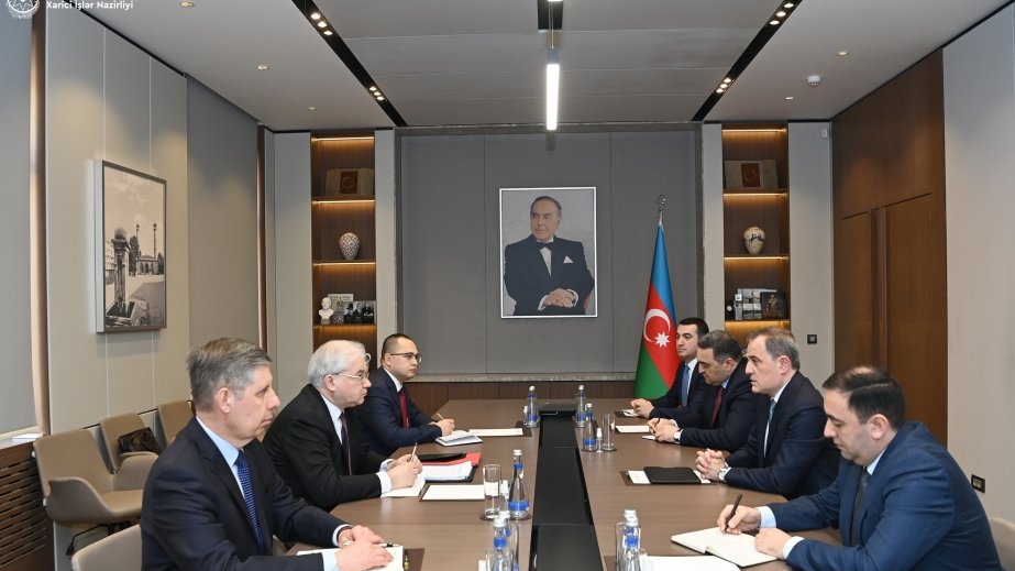 Azərbaycan ilə Ermənistan arasında sülh prosesinin cari vəziyyəti və perspektivləri müzakirə olunub