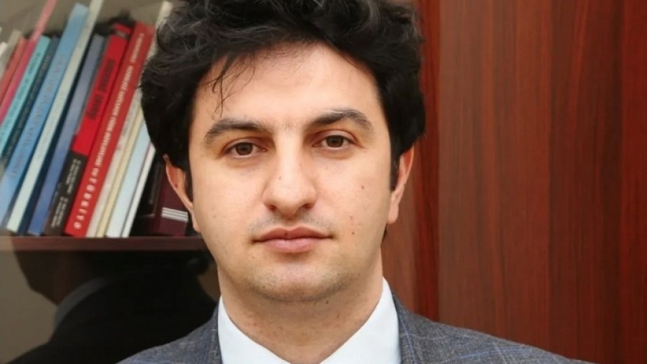 Azərbaycanın xarici siyasətində yeni istiqamətlər ŞƏRH