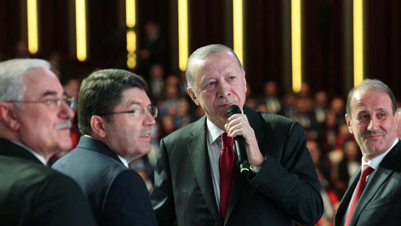 Cumhurbaşkanı Erdoğan: Yargıdaki sorunu giderecek bir anayasa değişikliği için de uzlaşma arayacağız