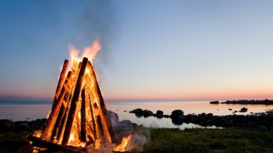 Ağırlığım, uğurluğum tökülsün suyun üstünə - Bu gün Novruzun ilk çərşənbəsidir