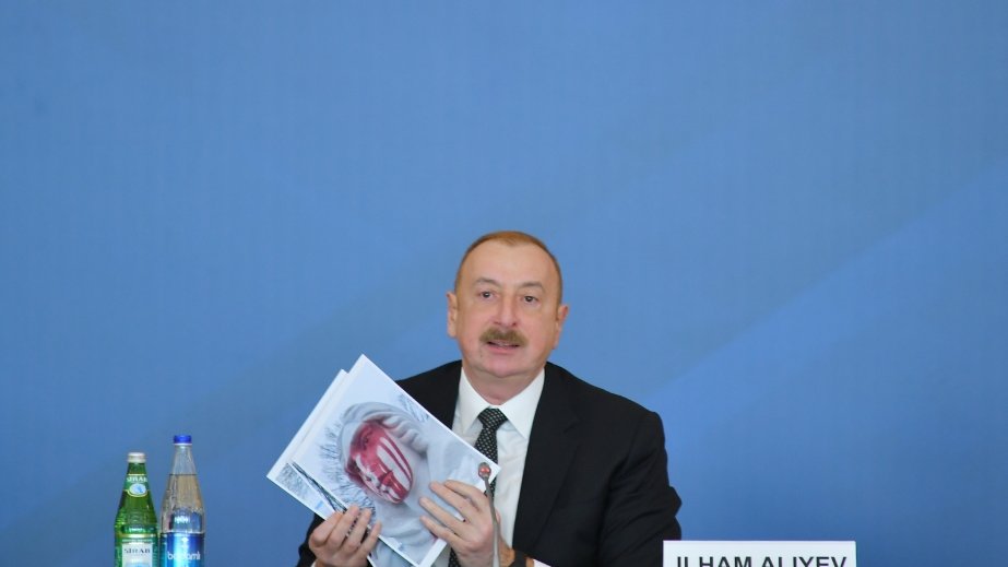 Azərbaycan Prezidenti: Fransada Natəvanın heykəlinə qarşı vandalizm aktı ikili standartların nümayişidir