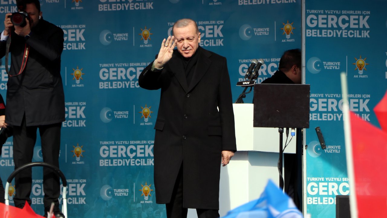 Cumhurbaşkanı Erdoğan: İşin içine deste deste paraların da girmesiyle oyun iyice kirlendi