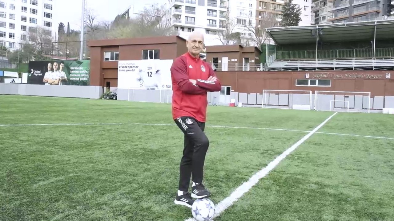 Türk futbolunda birçok oyuncu ve antrenör yetiştiren Mehmet Ekşi önemli mesajlar verdi