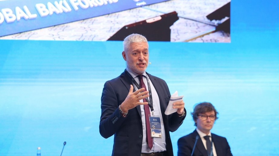 Bakı Forumunda qlobal çağırışlara qarşı davamlılığı artırmaq, miqrasiya məsələləri müzakirə edilir