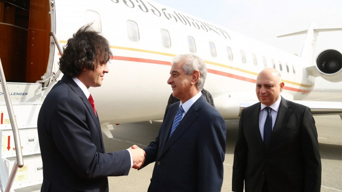 Gürcüstanın Baş naziri İrakli Kobaxidze Azərbaycana rəsmi səfərə gəlib