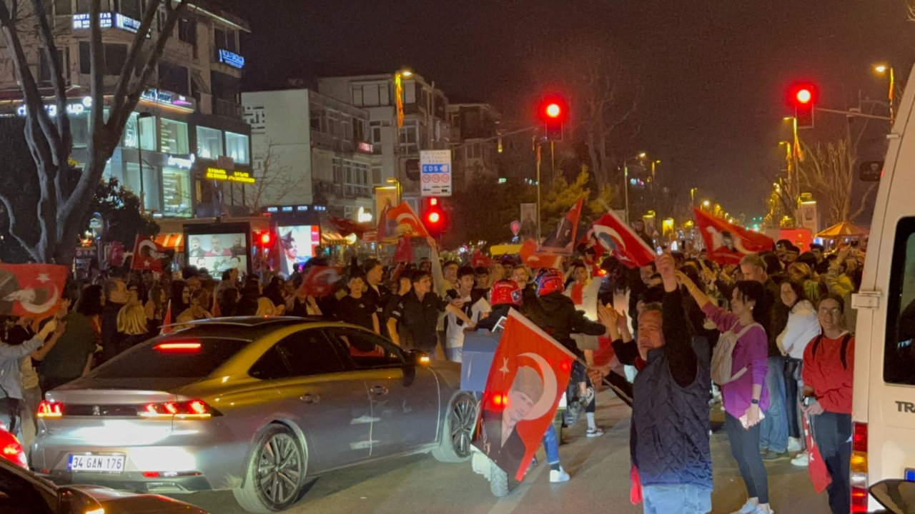 Election celebrations in Istanbul