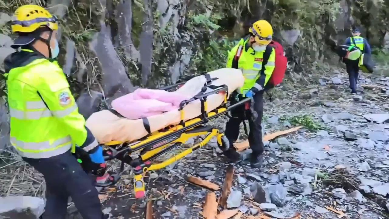 Tayvan Ulusal İtfaiyesi: Depremde 9 kişi öldü, 1038 kişi yaralandı