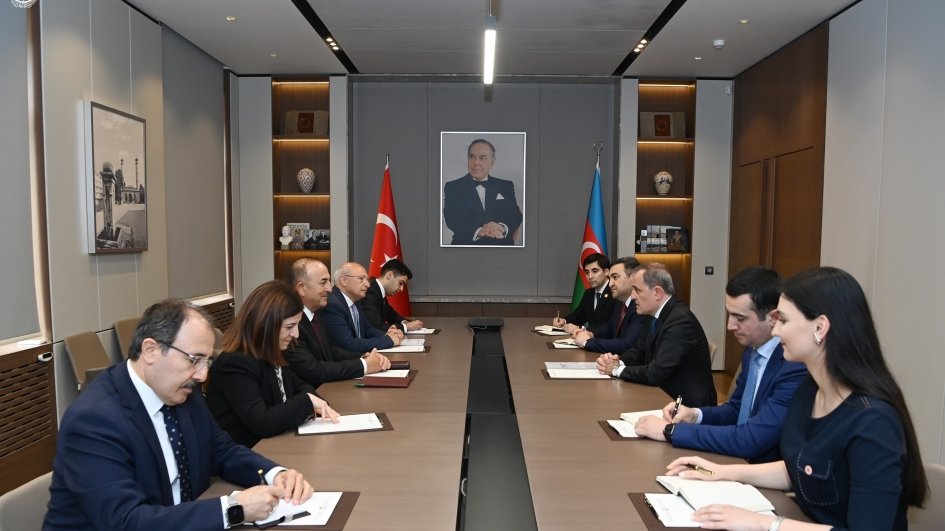 Ceyhun Bayramovla Mövlud Çavuşoğlu postmünaqişə dövründə regionda mövcud vəziyyəti müzakirə ediblər