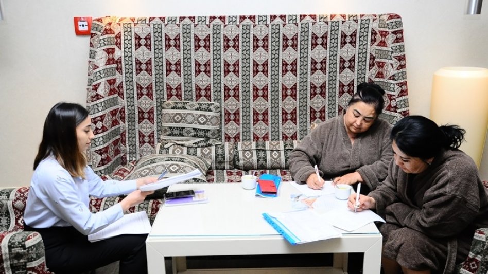 Naftalanda yaz mövsümündə turistlərlə sorğu keçirilib