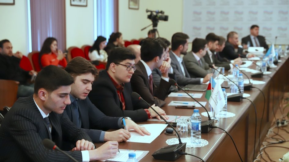 Azərbaycan və BRICS: İmkanlar və perspektivlər mövzusunda müzakirələr aparılıb