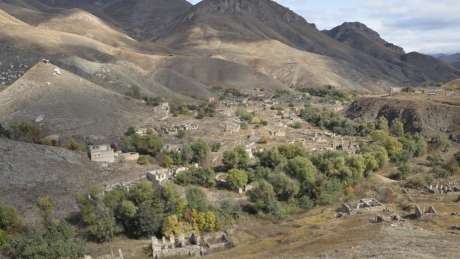 Tariximizin qanlı səhifələrindən biri olan Başlıbel faciəsindən 31 il ötür