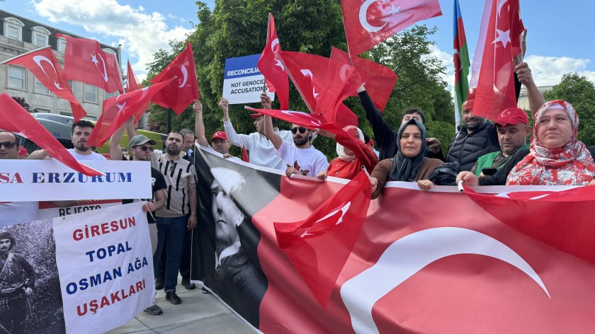 Vaşinqtonda “erməni soyqırımı” yalanlarına qarşı dinc aksiya keçirilib
