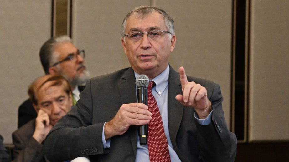 Fernando Lottenberg: Sosial media ilə bağlı konvensiyaların hazırlanmasının zamanı artıq gəlib çatıb