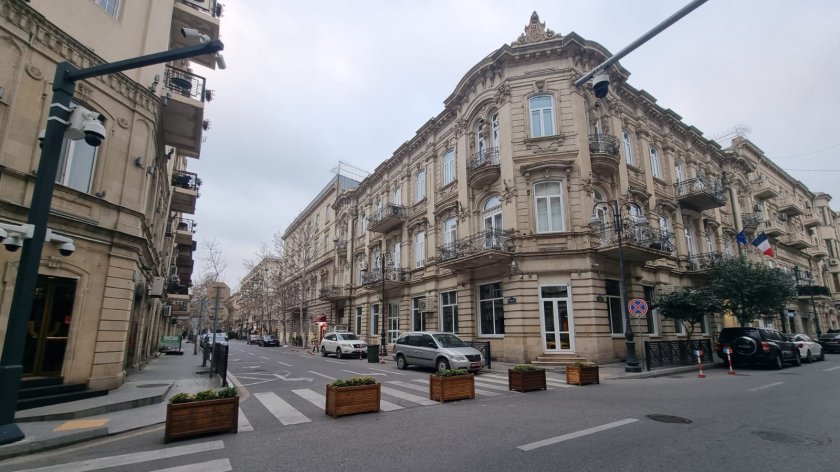 Xaqani bağı yaxınlığındakı bəzi küçələrdə avtomobillərin hərəkətinə məhdudiyyət qoyulacaq