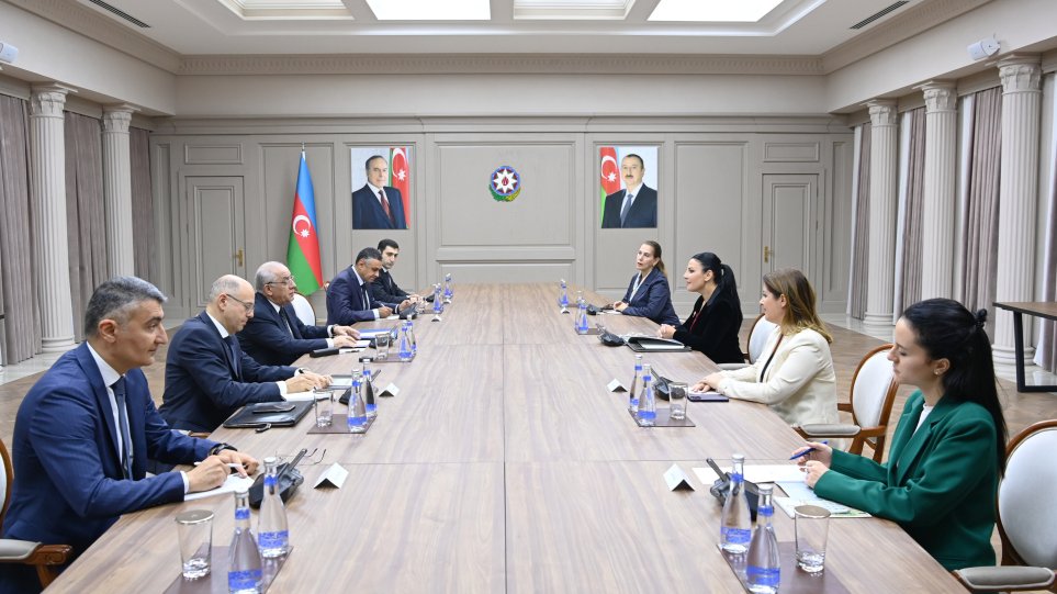 Baş nazir Əli Əsədov Albaniyanın Baş nazirinin müavini ilə görüşüb