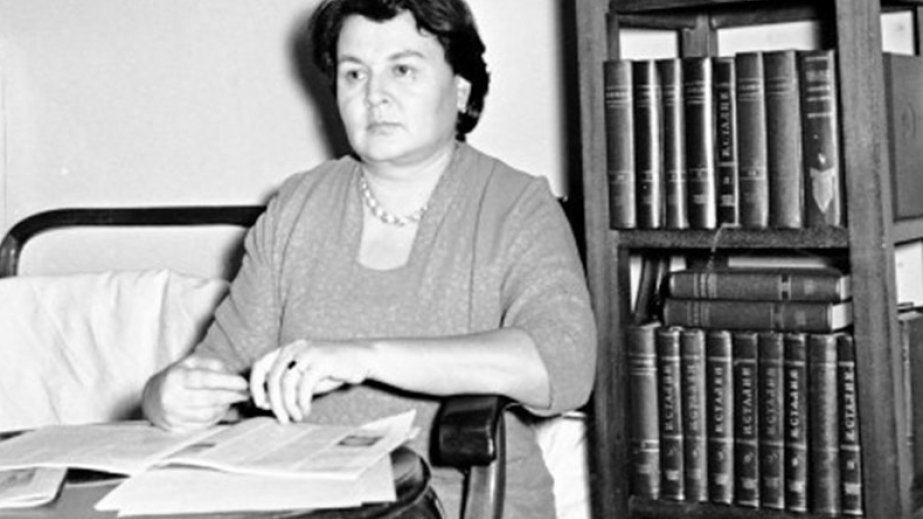 Bu gün Xalq şairi Nigar Rəfibəylinin anım günüdür