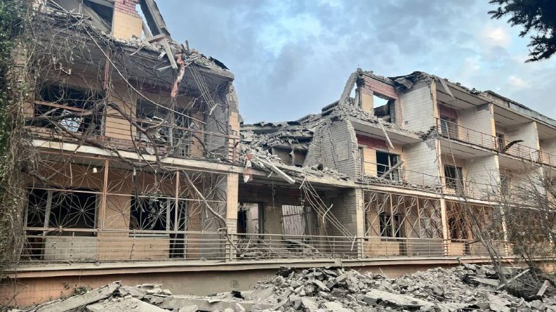 Rusiya hərbi aviasiyası Ukraynanı bombalayıb, çox sayda ölən və yaralananlar var