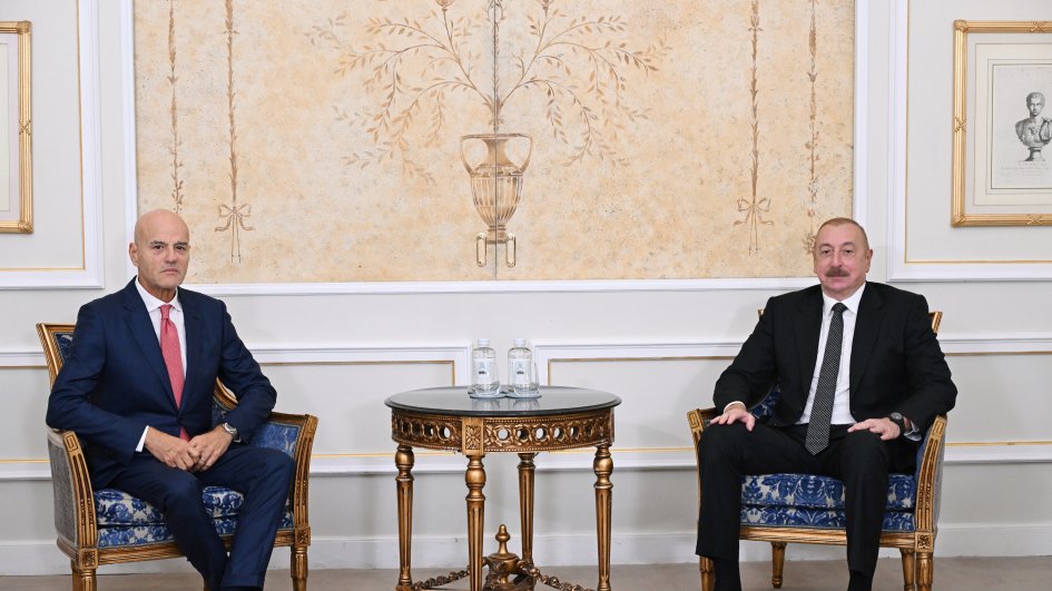 Prezident İlham Əliyev Romada İtaliyanın “Eni S.P.A” şirkətinin baş icraçı direktoru ilə görüşüb