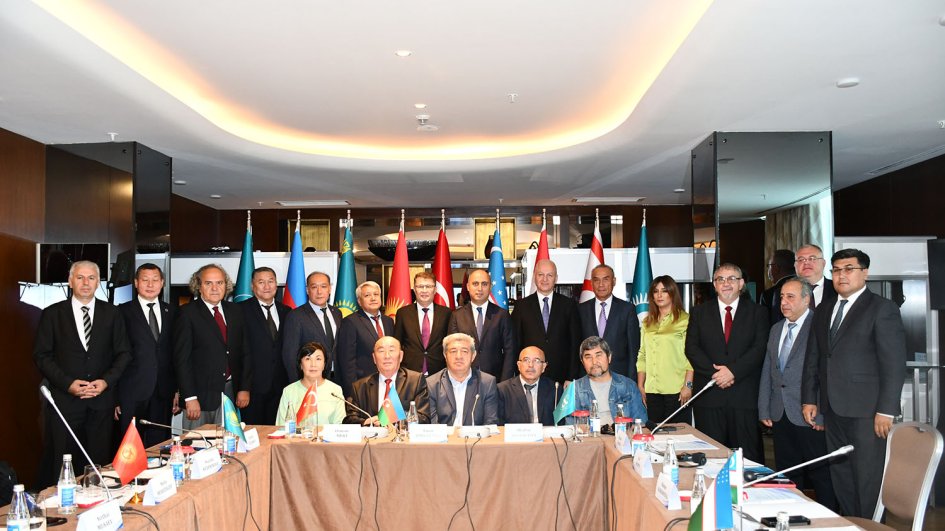 Ortaq Türk Əlifbasındakı hərflərin Türk dillərində mövcud olan fonemləri əks etdirməsinə xüsusi diqqət yetirilib AÇIQLAMA