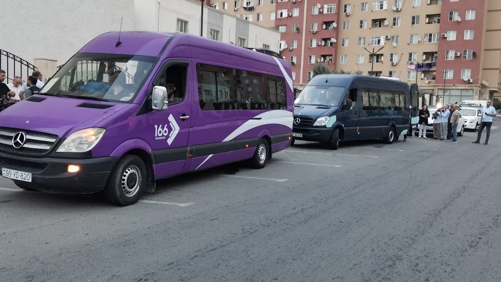 Laçın şəhərinə növbəti köç karvanı yola salınıb (VİDEO)