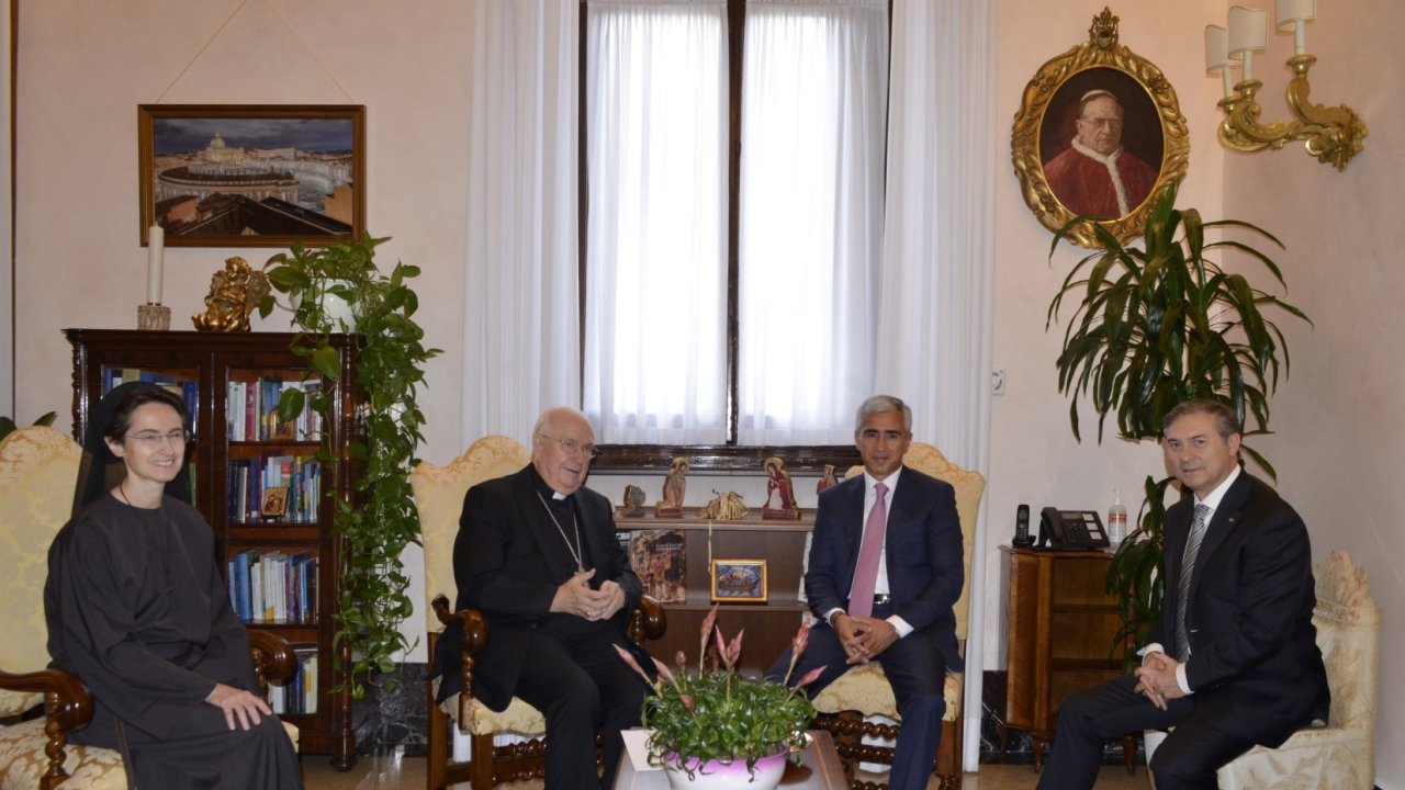 Heydər Əliyev Fondunun Vatikanda Müqəddəs Yubiley İlinə töhfəsi