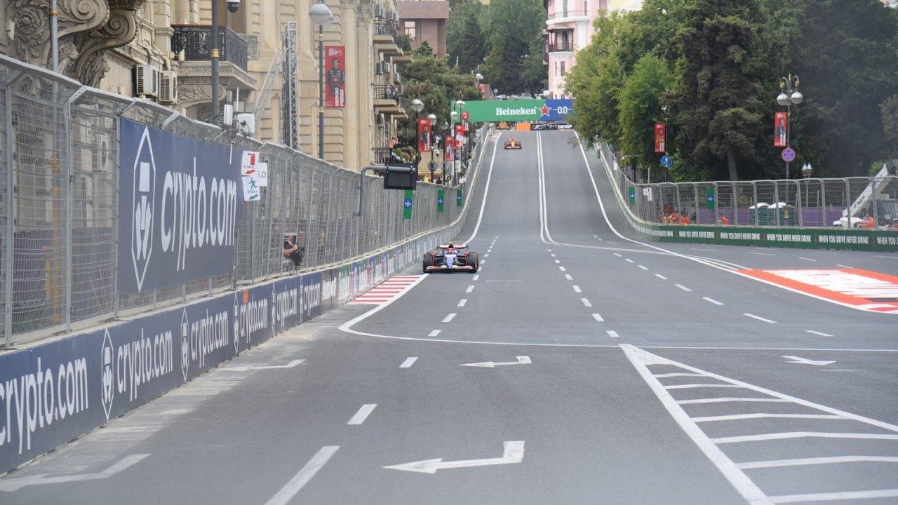 Azərbaycan Qran Prisi çərçivəsində Formula 1 komandalarının sərbəst yürüşləri başa çatıb (FOTO/VİDEO) (ƏLAVƏ OLUNUB)