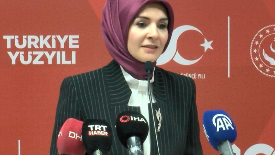 Türkiyəli nazir təqribən 50 min şəhid ailəsi üzvlərinin və qazilərin dövlət strukturlarında işlə təmin olunduğunu bildirib